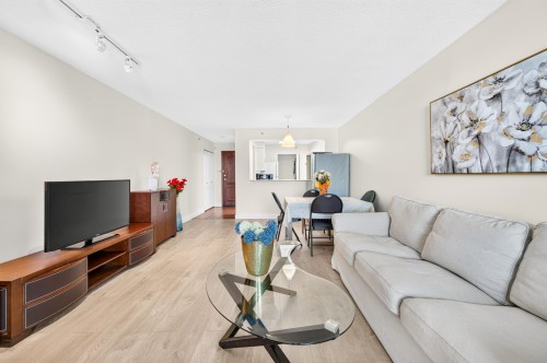 1106-7380 Elmbridge Way, Richmond, BC 