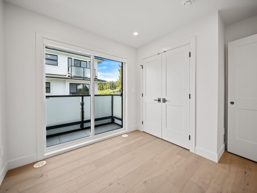4-3786 Peter Street, Burnaby, BC 