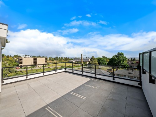 4-3786 Peter Street, Burnaby, BC 