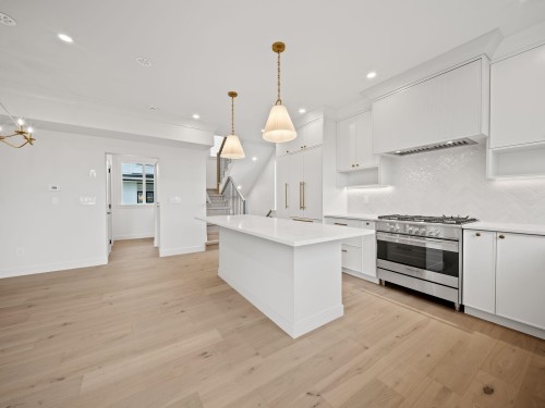 4-3786 Peter Street, Burnaby, BC 