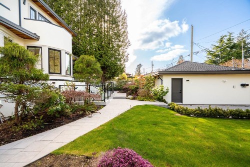 1203 38Th Avenue W, Vancouver, BC 