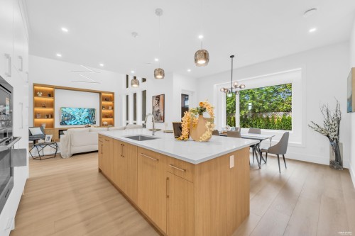 8753 No 2 Road, Richmond, BC 