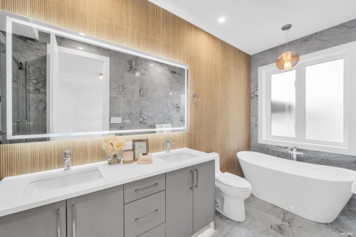 8753 No 2 Road, Richmond, BC 
