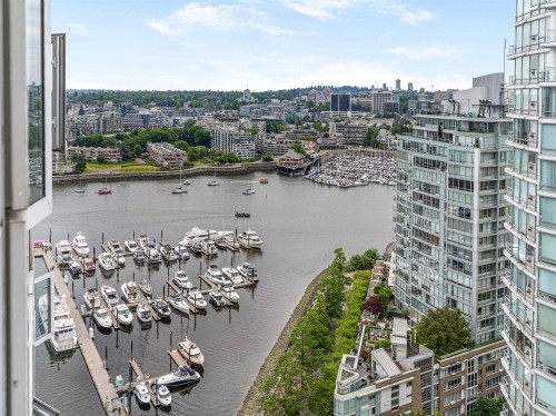 2807-1199 Marinaside Crescent, Vancouver, BC 