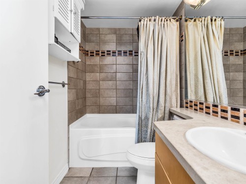 2807-1199 Marinaside Crescent, Vancouver, BC 