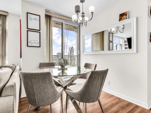 2807-1199 Marinaside Crescent, Vancouver, BC 