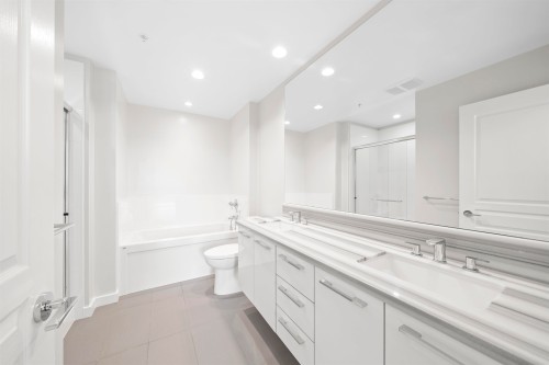 2801-3093 Windsor Gate, Coquitlam, BC 