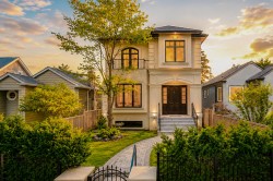 4627 15th Avenue W Vancouver, BC V6R 3B5