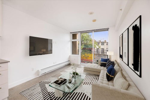 305-231 Pender Street E Vancouver, BC V6A 1T8