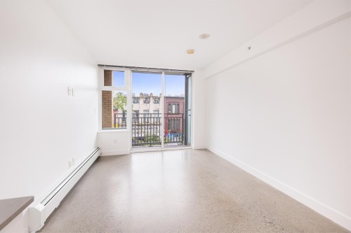 305-231 Pender Street E, Vancouver, BC 