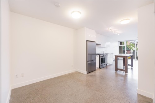 305-231 Pender Street E, Vancouver, BC 