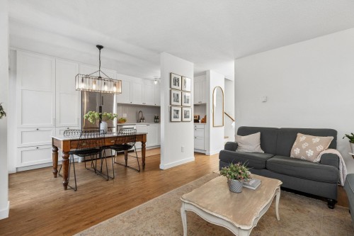 2509 Burian Drive, Coquitlam, BC 