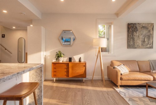 1372 10Th Avenue E, Vancouver, BC 