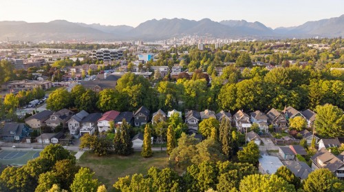 1372 10Th Avenue E, Vancouver, BC 