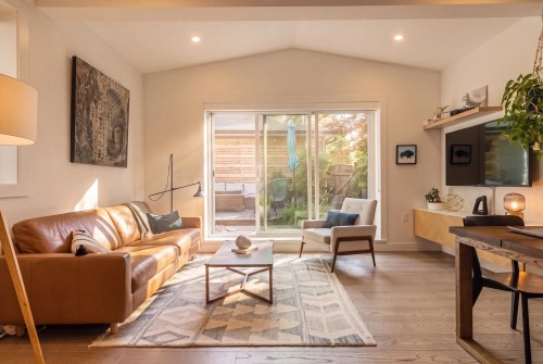 1372 10Th Avenue E, Vancouver, BC 