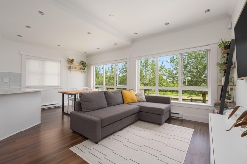 1-13028 No. 2 Road  Richmond, BC V7E 6S4