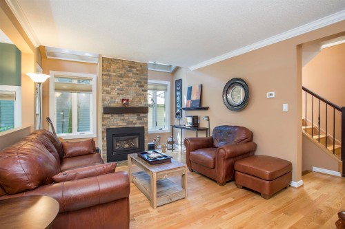 1989 Cedar Village Crescent, North Vancouver, BC 