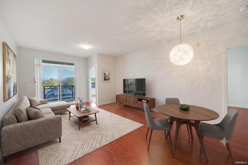 329-2239 Kingsway  Vancouver, BC V5M 2Z5