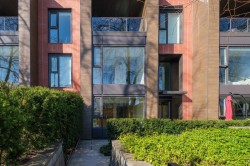1581 57th Avenue W Vancouver, BC V6P 0H7