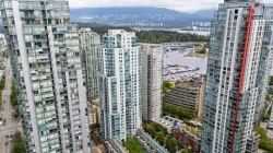 1005-1238 Melville Street  Vancouver, BC V6E 4N2