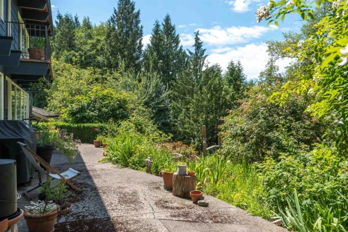 1764 Ottawa Place, West Vancouver, BC 