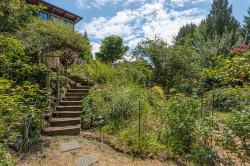 1764 Ottawa Place, West Vancouver, BC 