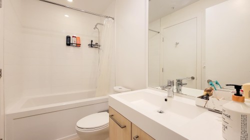 706-9080 University Crescent, Burnaby, BC 