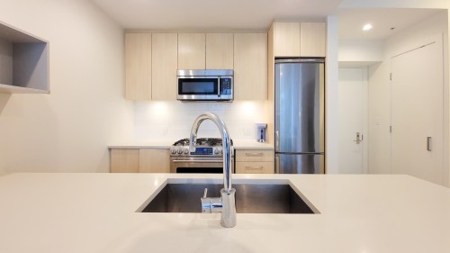706-9080 University Crescent, Burnaby, BC 