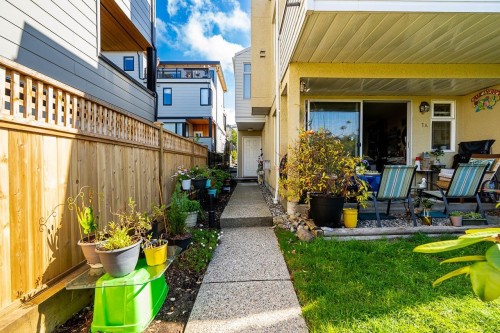 238 4Th Street W, North Vancouver, BC 