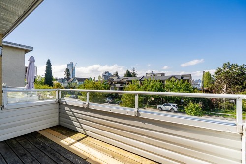 238 4Th Street W, North Vancouver, BC 
