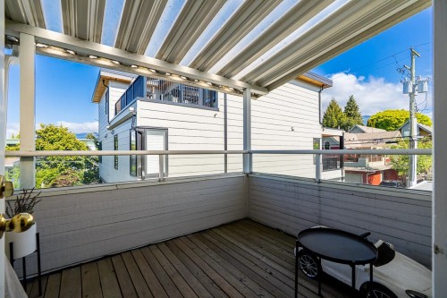 238 4Th Street W, North Vancouver, BC 
