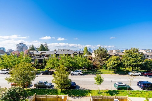 238 4Th Street W, North Vancouver, BC 