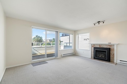 238 4Th Street W, North Vancouver, BC 