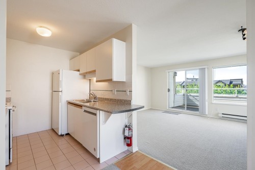 238 4Th Street W, North Vancouver, BC 