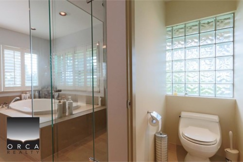 5060 Pinetree Crescent, West Vancouver, BC 