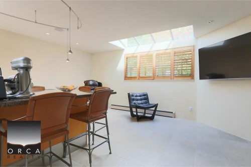5060 Pinetree Crescent, West Vancouver, BC 
