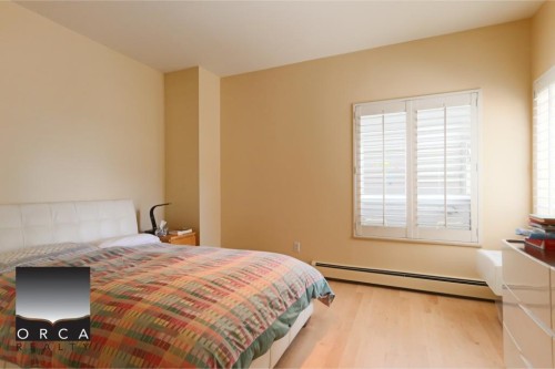 5060 Pinetree Crescent, West Vancouver, BC 