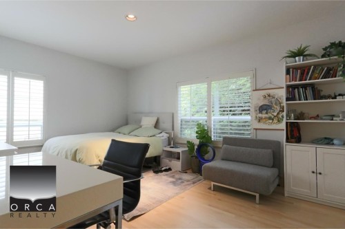 5060 Pinetree Crescent, West Vancouver, BC 