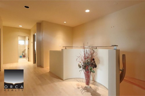 5060 Pinetree Crescent, West Vancouver, BC 