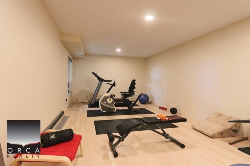 5060 Pinetree Crescent, West Vancouver, BC 