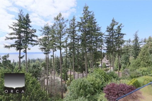 5060 Pinetree Crescent, West Vancouver, BC 