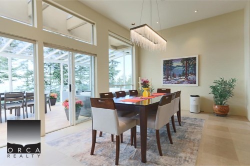5060 Pinetree Crescent, West Vancouver, BC 