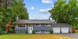 444 Lakeview Street  Coquitlam, BC V3K 5K8