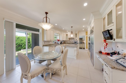 7411 Lucas Road, Richmond, BC - Indoor Photo Showing Dining Room