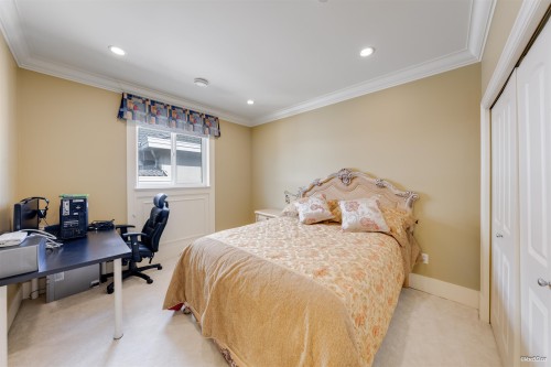 7411 Lucas Road, Richmond, BC - Indoor Photo Showing Bedroom