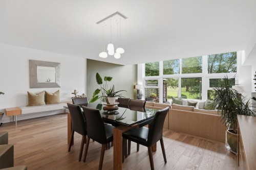 101-1350 View Crescent, Delta, BC - Indoor Photo Showing Dining Room