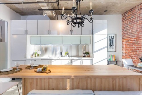 546 Beatty Street, Vancouver, BC 
