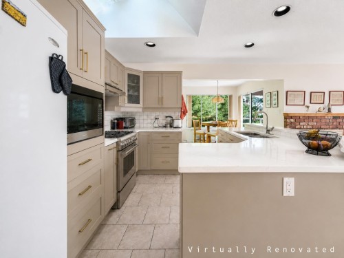 4815 Headland Close, West Vancouver, BC 