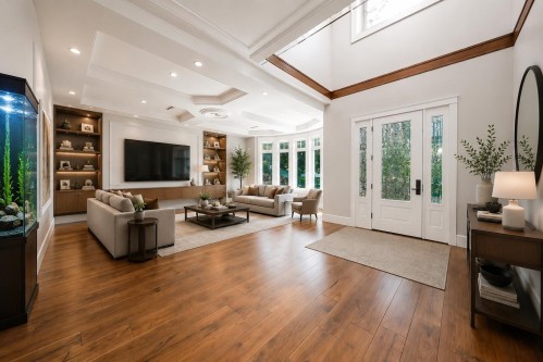 7525 13Th Avenue, Burnaby, BC 