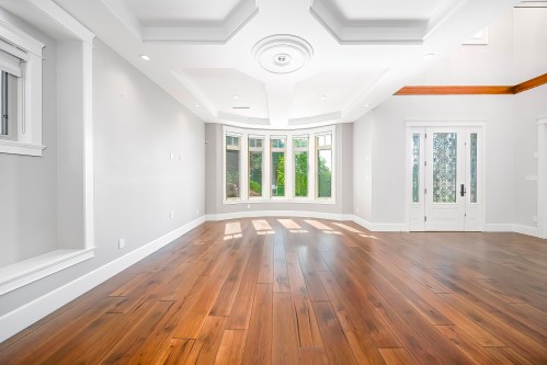 7525 13Th Avenue, Burnaby, BC 